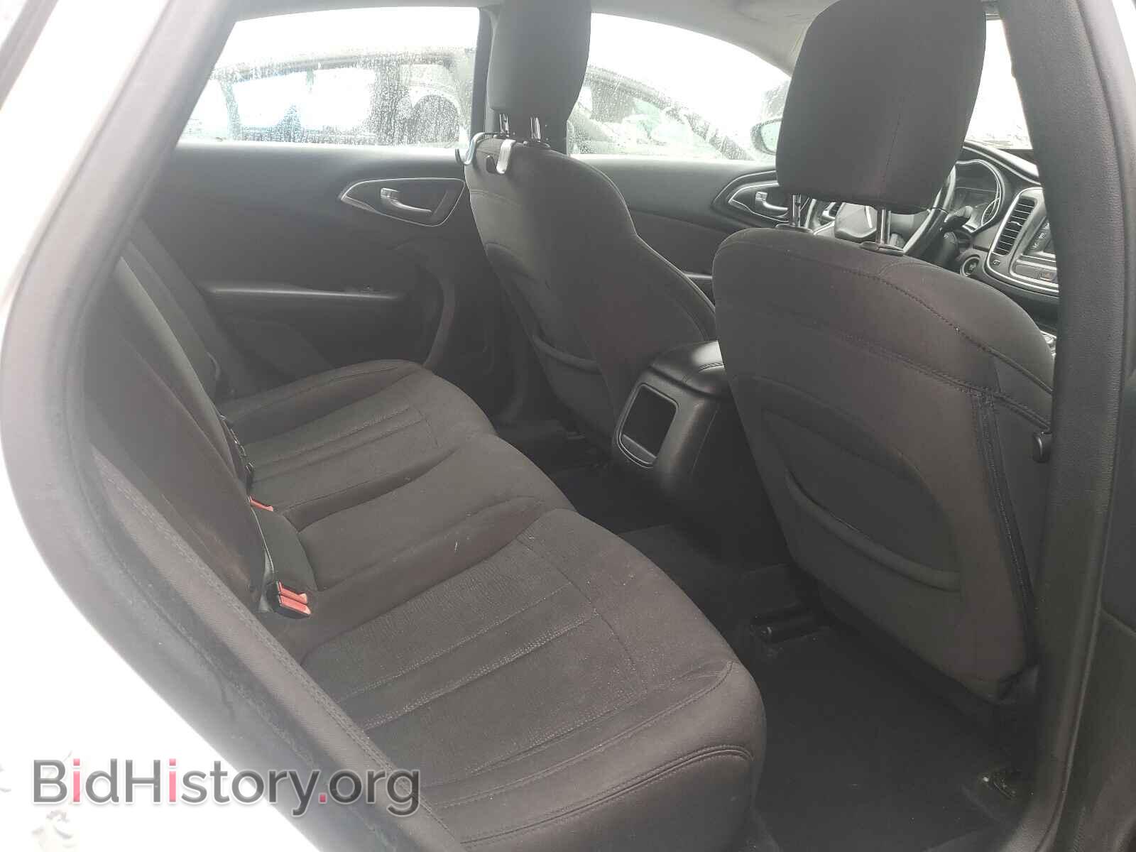 2015 CHRYSLER 200 - VIN: 1C3CCCAB3FN666713 - Фото 6