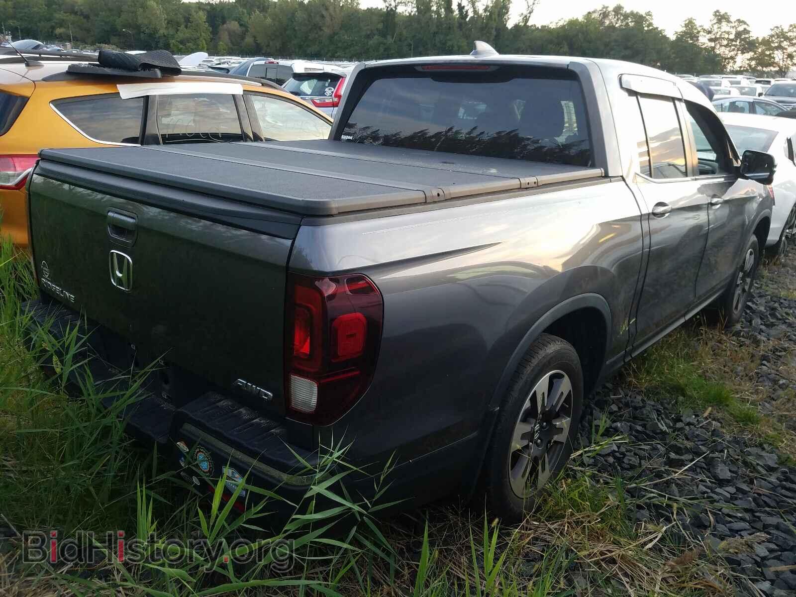 2018 HONDA RIDGELINE - VIN: 5FPYK3F69JB003418 - Фото 4