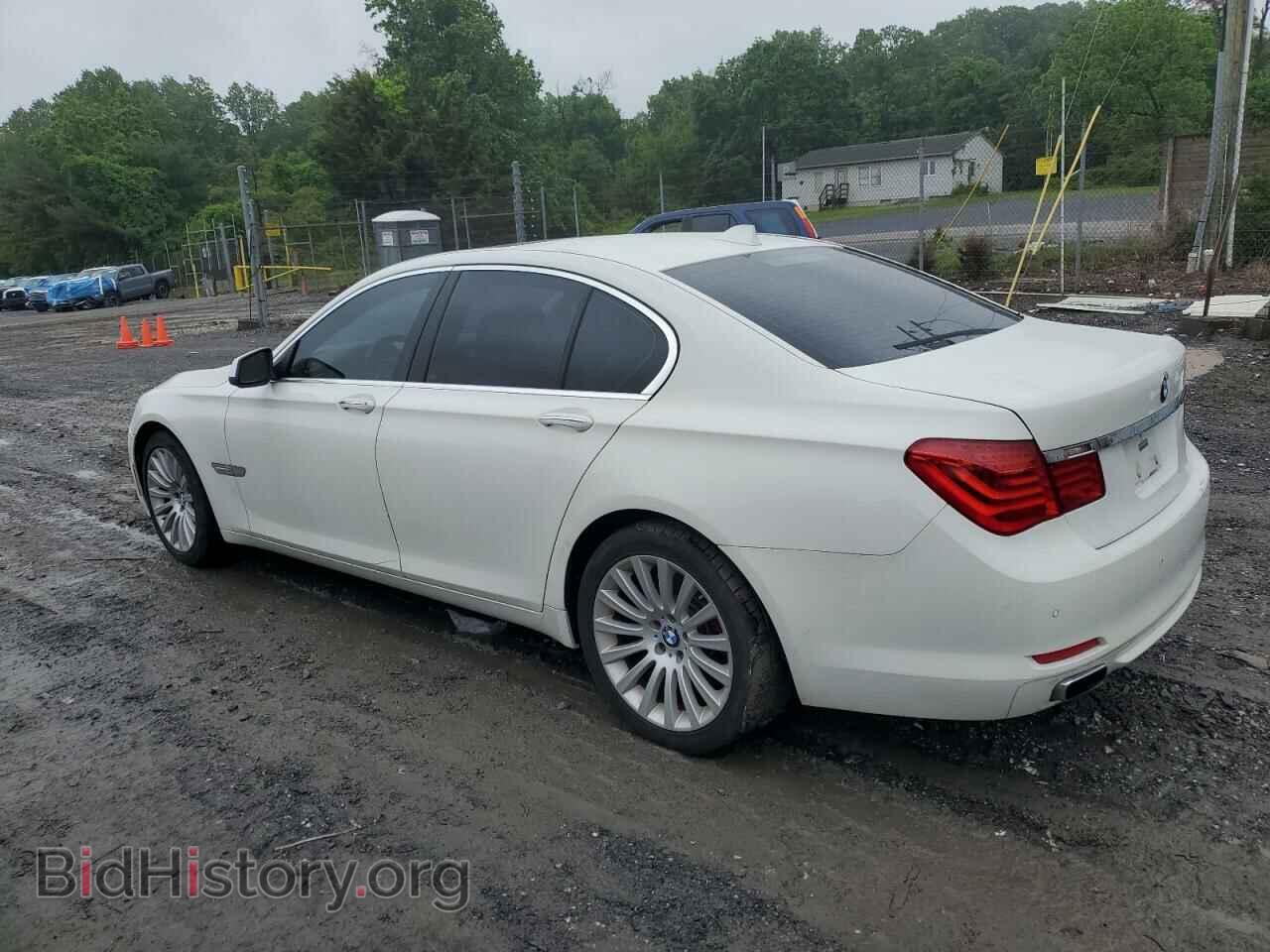 2012 BMW 7 SERIES - VIN: WBAKA8C51CCY37495 - Фото 2