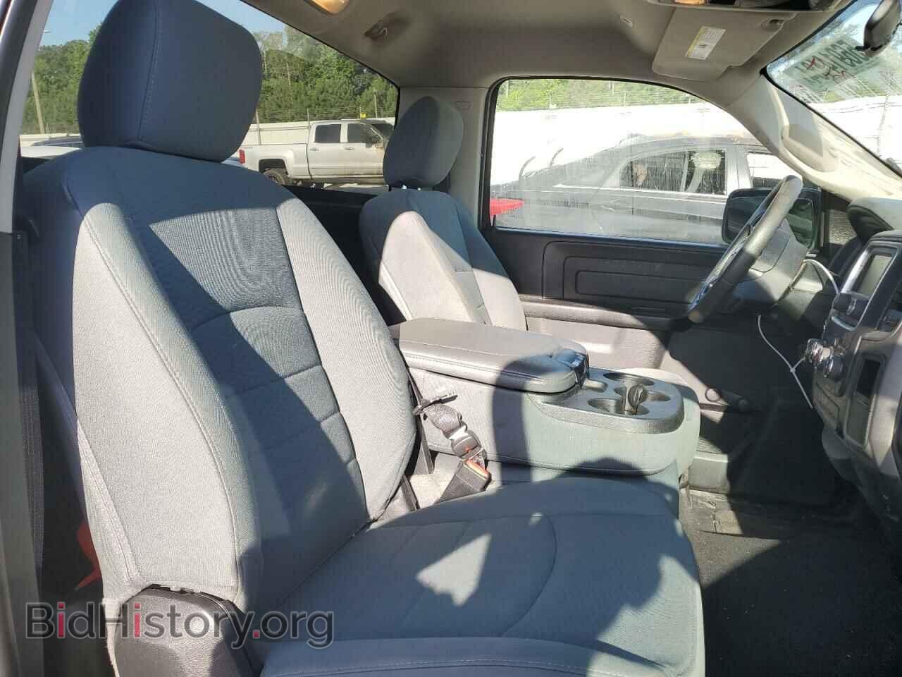 2018 RAM 1500 - VIN: 3C6JR6AG7JG158171 - Фото 10