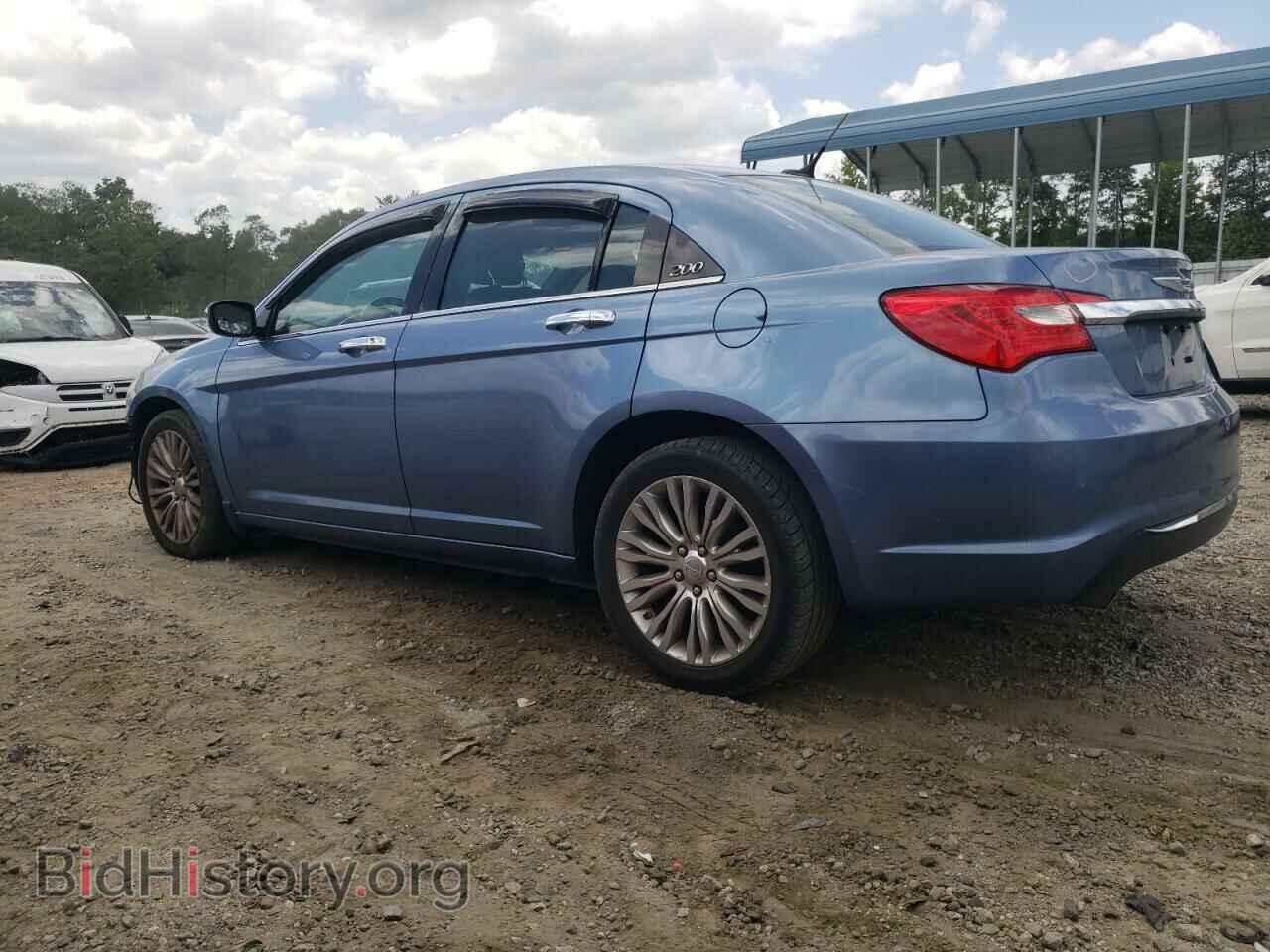 2011 CHRYSLER 200 - VIN: 1C3BC2FG2BN596755 - Фото 2