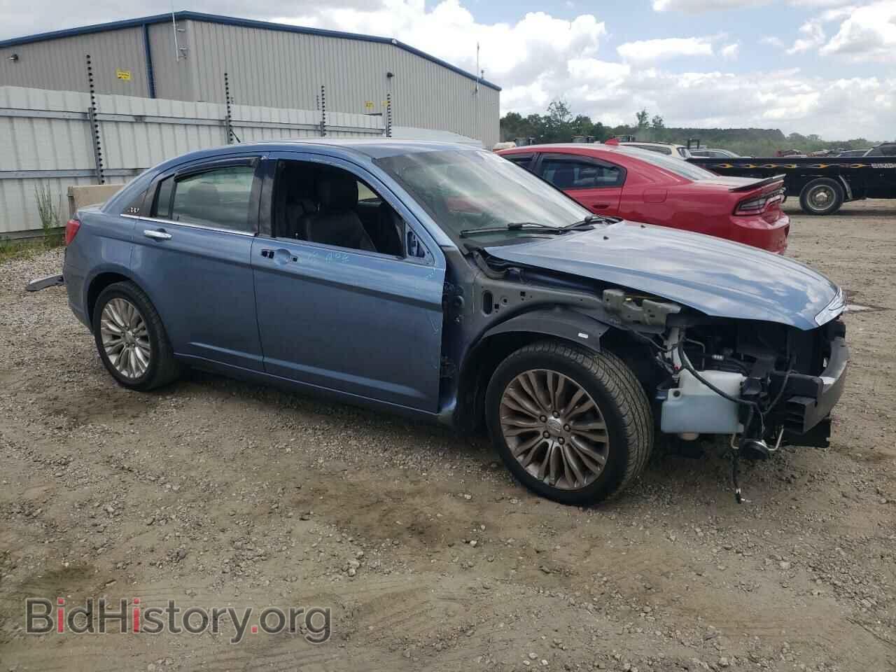 2011 CHRYSLER 200 - VIN: 1C3BC2FG2BN596755 - Фото 4