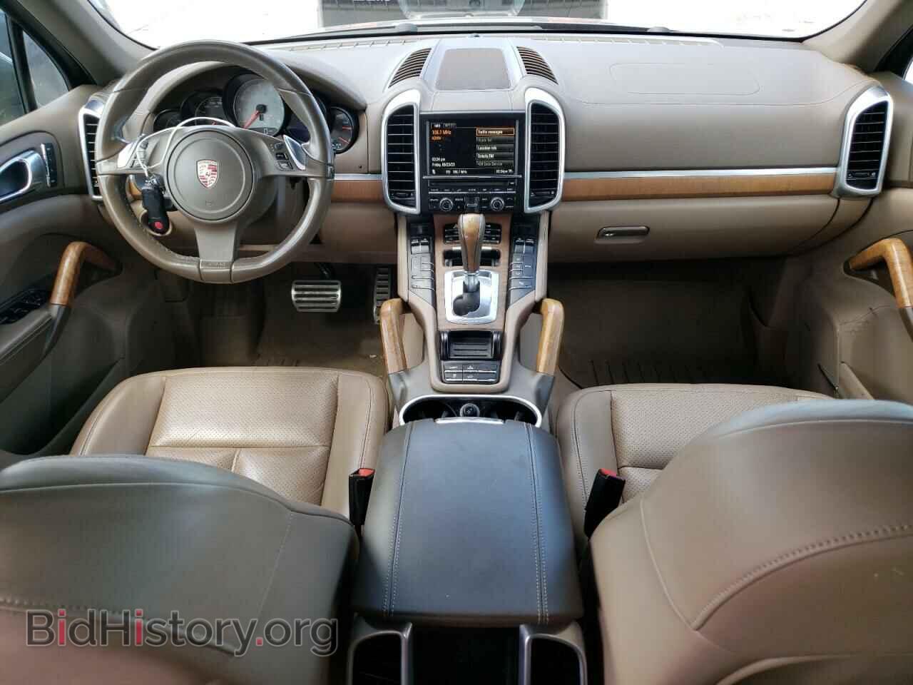 2011 PORSCHE CAYENNE - VIN: WP1AE2A2XBLA93563 - Фото 8