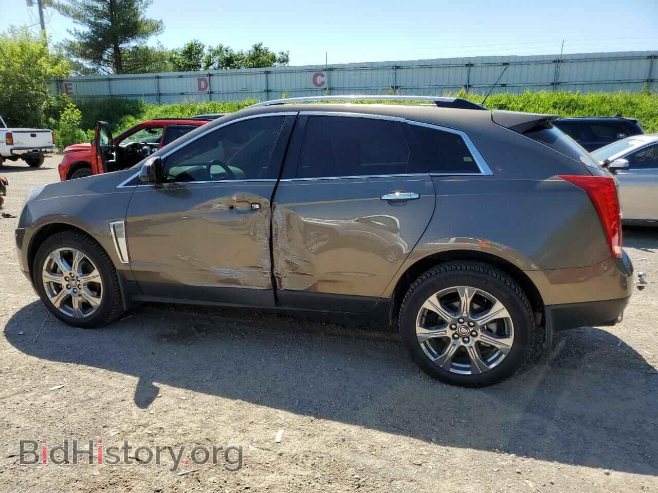 2016 CADILLAC SRX - VIN: 3GYFNDE3XGS553399 - Фото 2