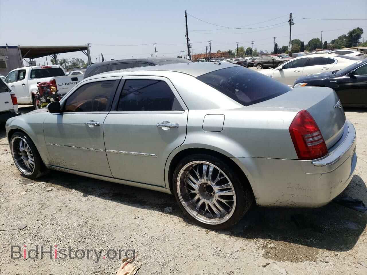2006 CHRYSLER 300 - VIN: 2C3KA63H46H289676 - Фото 2