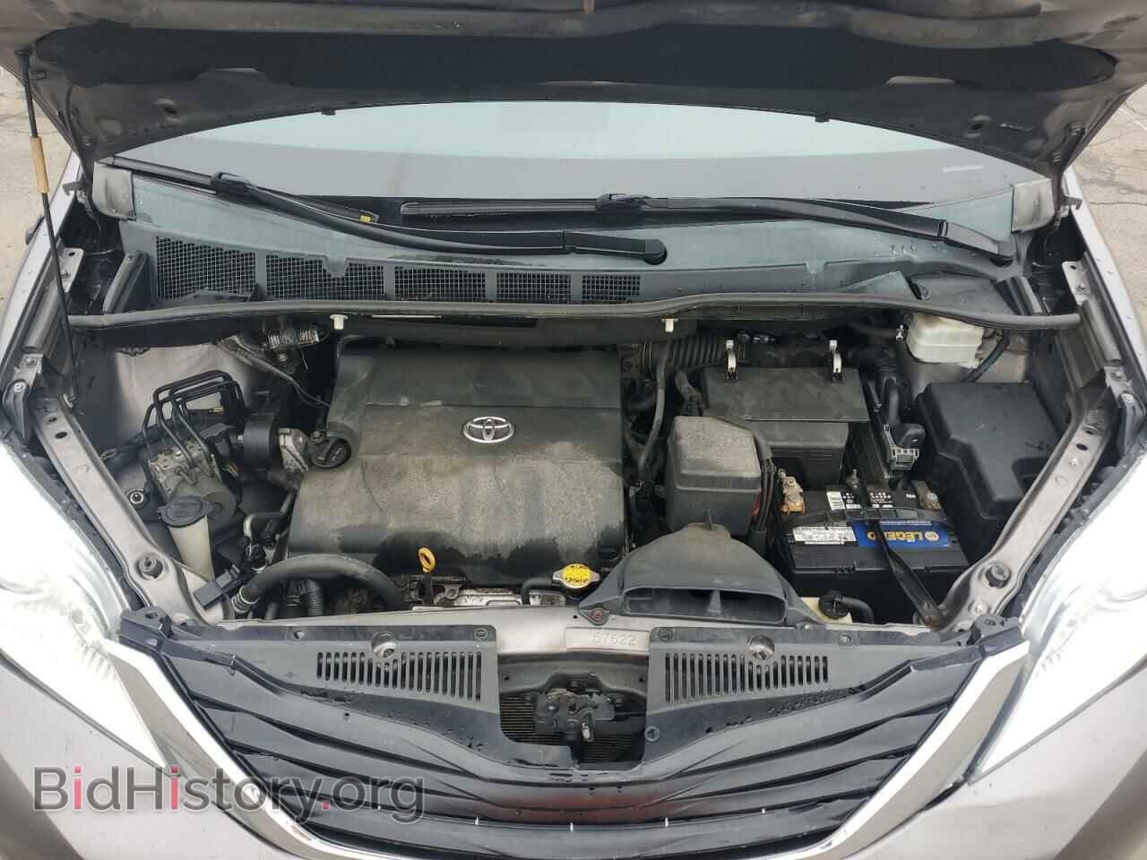 2011 TOYOTA All Models - VIN: 5TDKK3DC2BS172300 - Photo 12