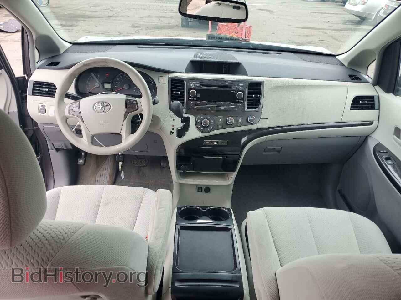 2011 TOYOTA All Models - VIN: 5TDKK3DC2BS172300 - Photo 8