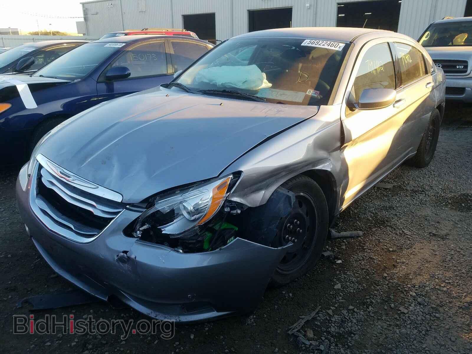 2014 CHRYSLER 200 - VIN: 1C3CCBAG4EN172073 - Фото 2
