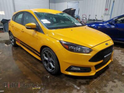 2016 Ford FOCUS Focus ST, yellow — VIN 1FADP3L94GL395551, Copart