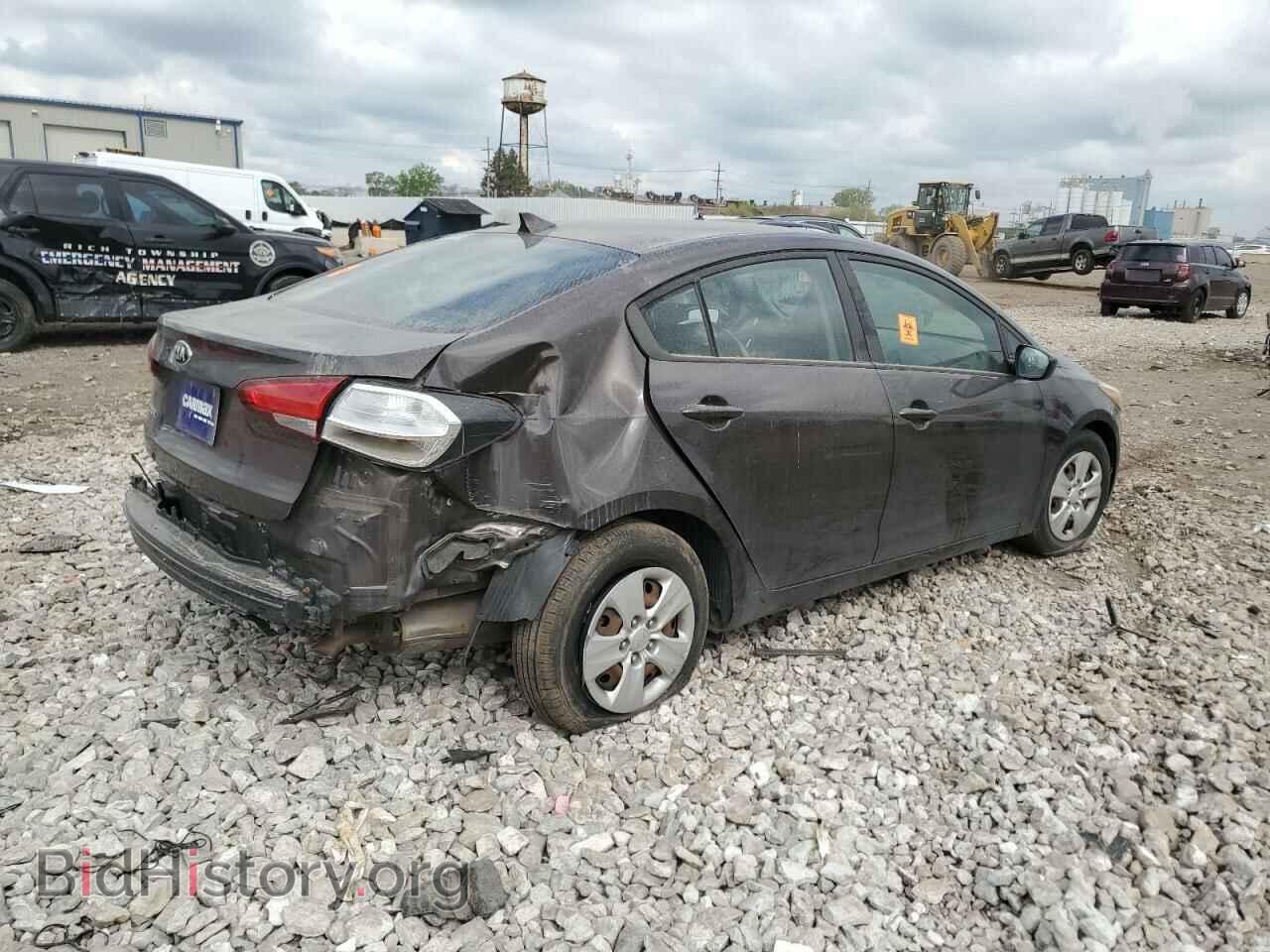 2017 KIA FORTE - VIN: 3KPFK4A74HE122743 - Фото 3