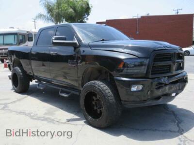 2015 RAM ALL MODELS SLT, черный — VIN 3C6UR5DL5FG682345, Copart