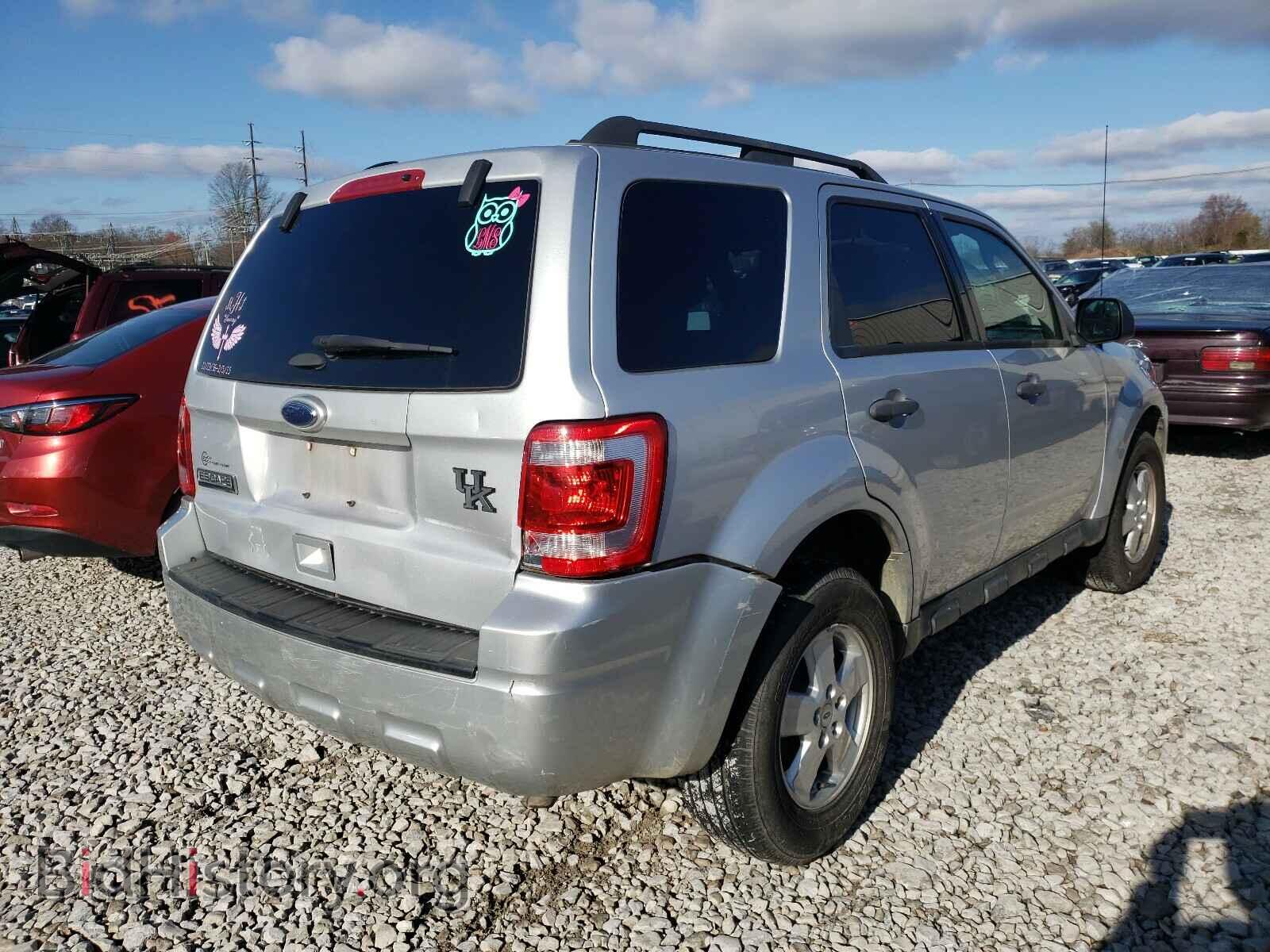 2012 FORD ESCAPE - VIN: 1FMCU0D72CKC36890 - Фото 4