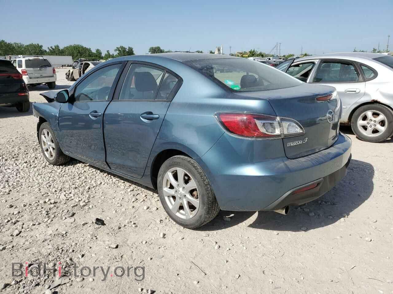 2011 MAZDA 3 - VIN: JM1BL1VF1B1385827 - Фото 2