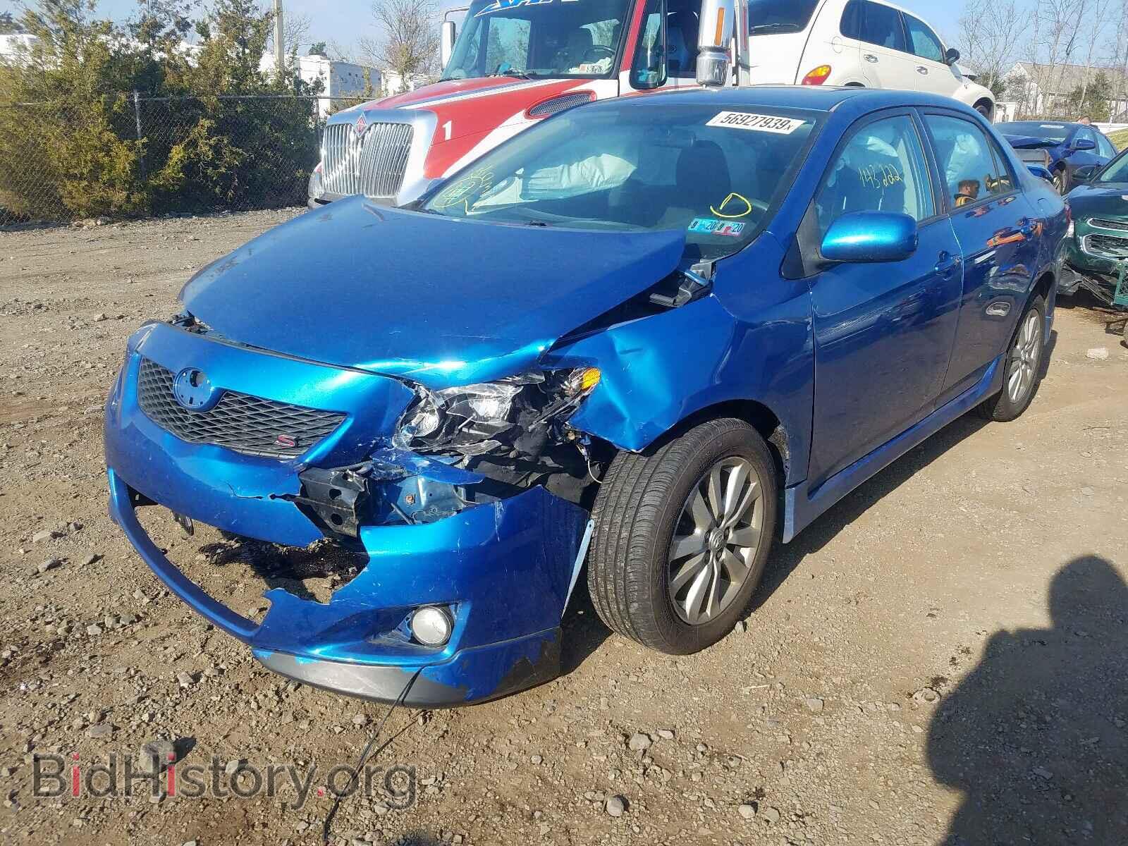 2010 TOYOTA COROLLA BA - VIN: 2T1BU4EE8AC528207 - Фото 2