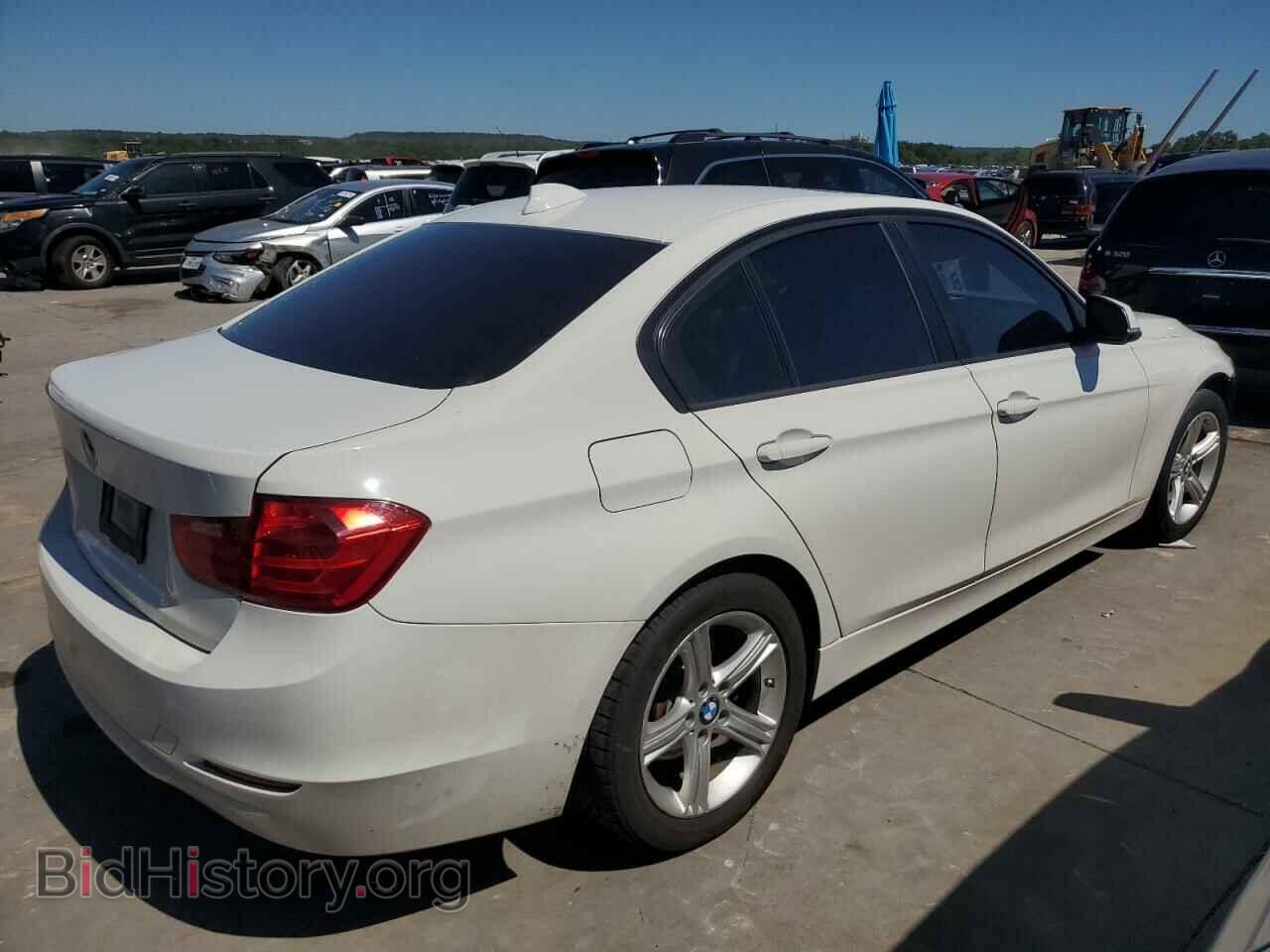 2015 BMW 3 SERIES - VIN: WBA3A5C55FF609652 - Фото 3