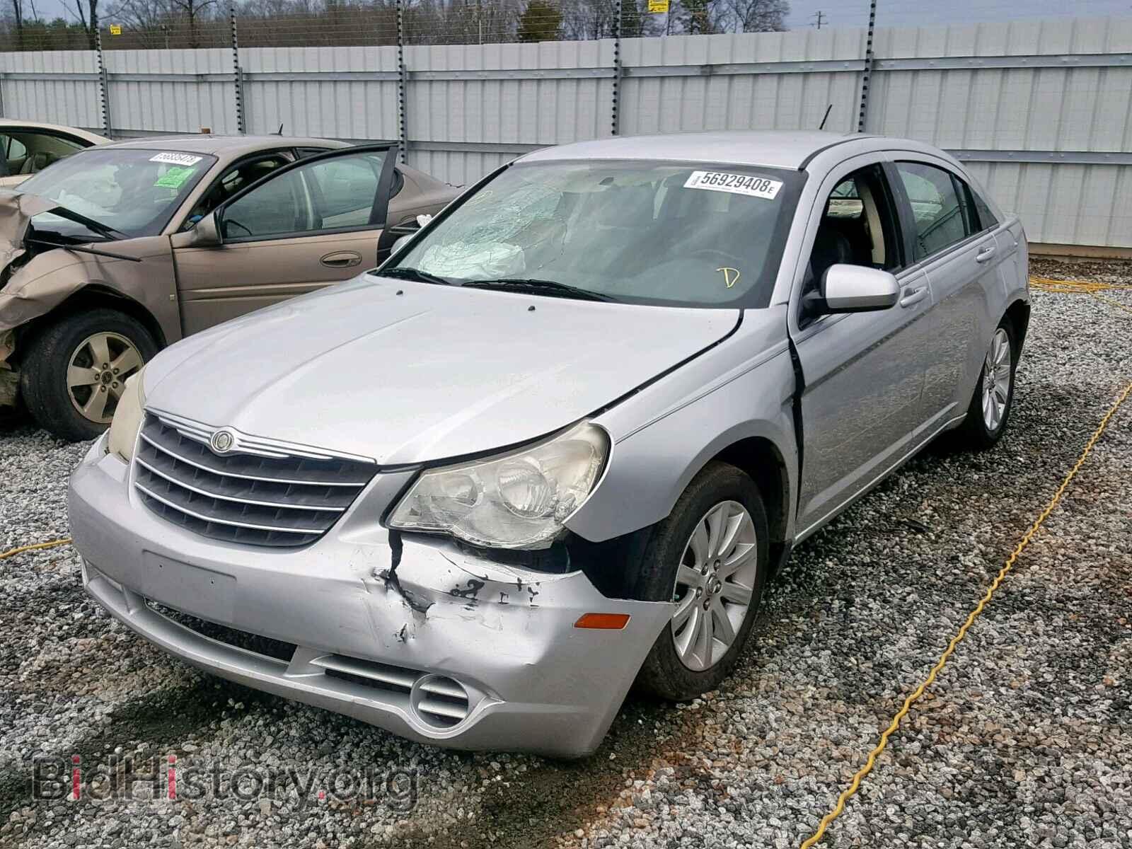 2010 CHRYSLER SEBRING - VIN: 1C3CC5FB4AN183986 - Фото 2