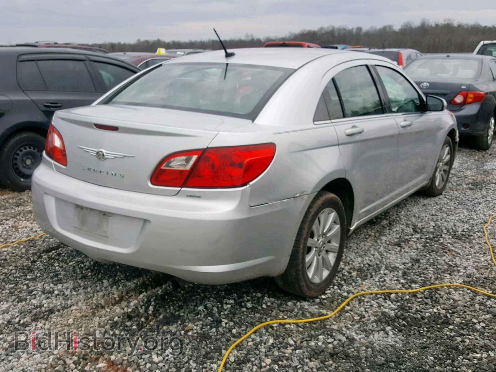 2010 CHRYSLER SEBRING - VIN: 1C3CC5FB4AN183986 - Фото 4