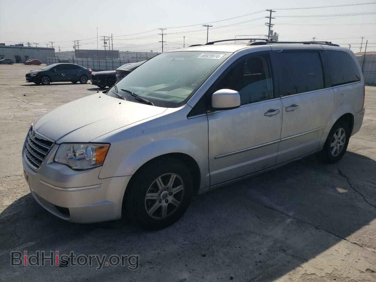 Photo 2A4RR5D17AR155756 - CHRYSLER MINIVAN 2010