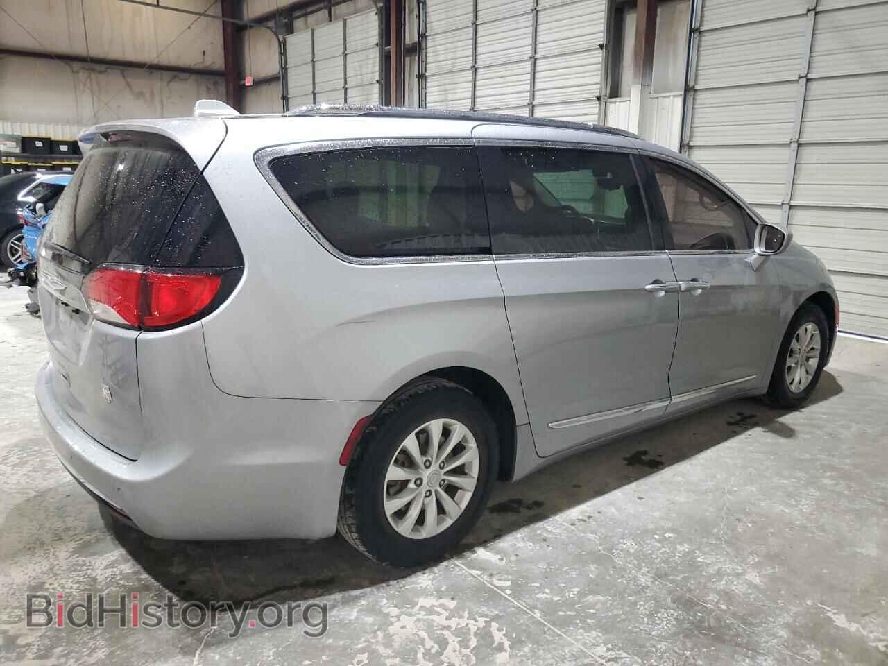 2018 CHRYSLER PACIFICA - VIN: 2C4RC1BG7JR141802 - Фото 3