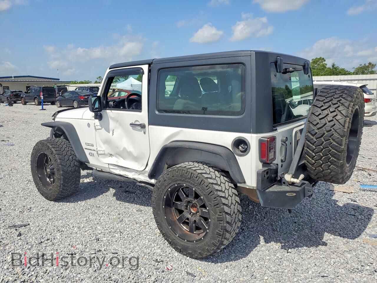 2011 JEEP WRANGLER - VIN: 1J4AA2D10BL568065 - Фото 2