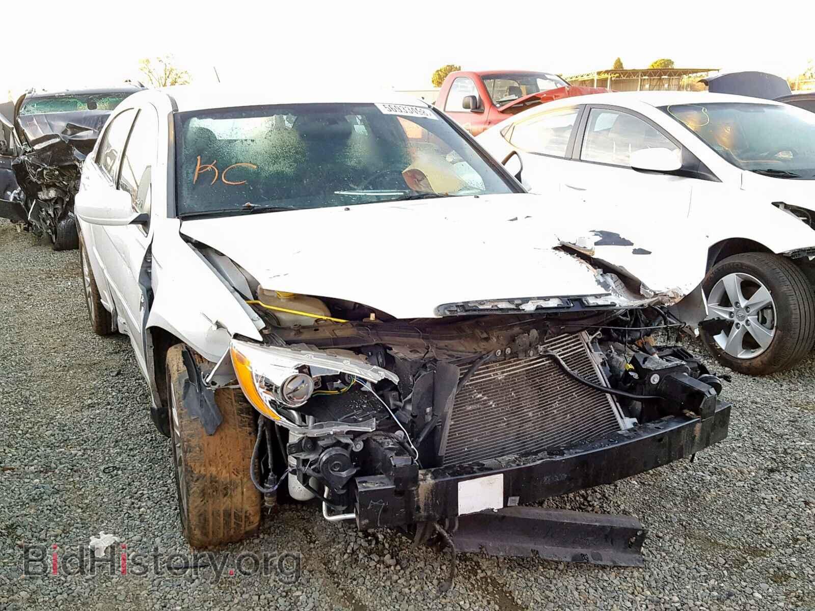 Фотография 1C3CCBABXCN205420 - CHRYSLER 200 2012