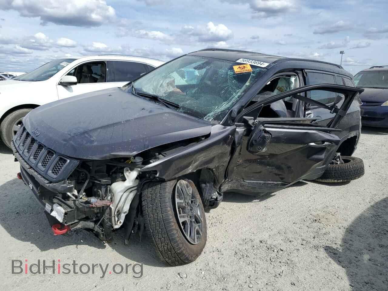 Фотография 3C4NJDDB7KT733075 - JEEP COMPASS 2019