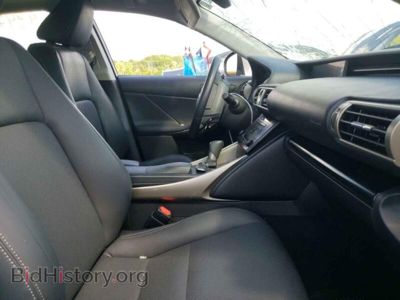 2014 Lexus IS (VIN JTHCF1D27E5006254) — фото 5 из 10