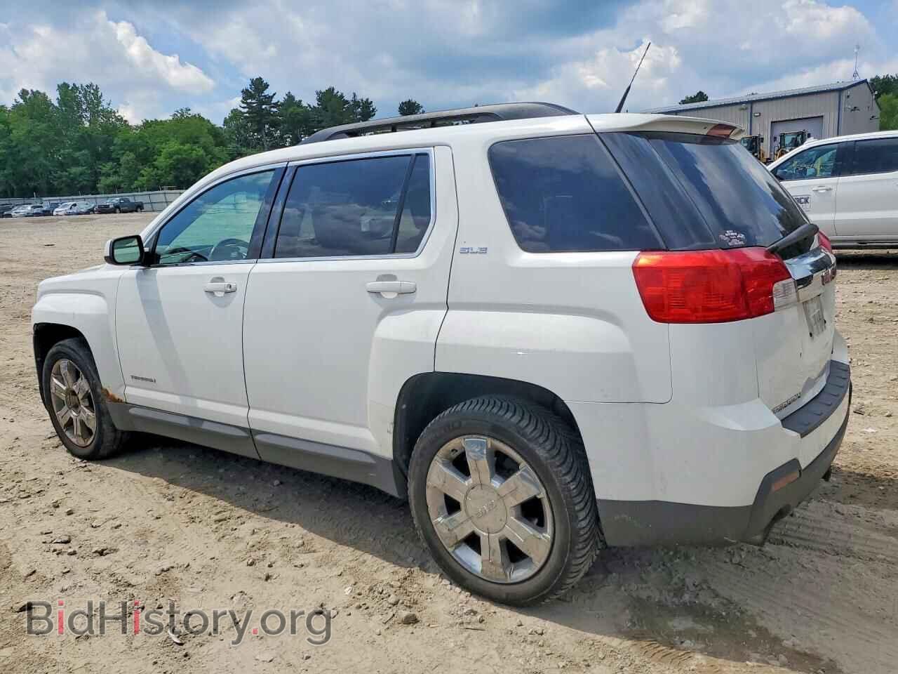 2011 GMC TERRAIN - VIN: 2CTFLTE55B6358913 - Фото 2