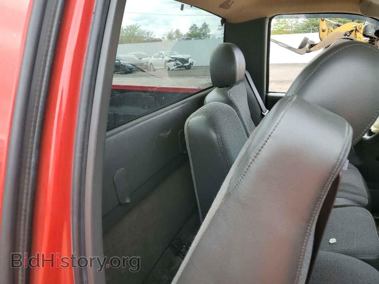 2005 GMC SIERRA - VIN: 1GTEC14X55Z355596 - Фото 10