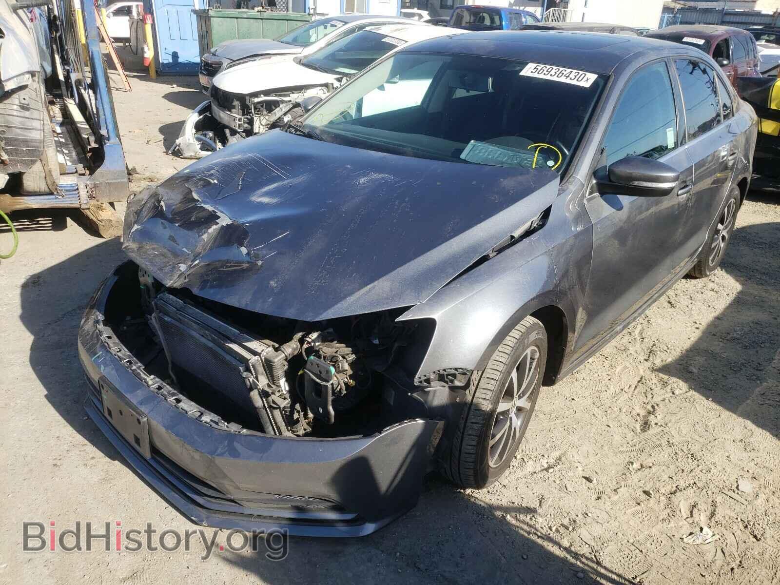 2017 VOLKSWAGEN JETTA - VIN: 3VWDB7AJ4HM202535 - Фото 2