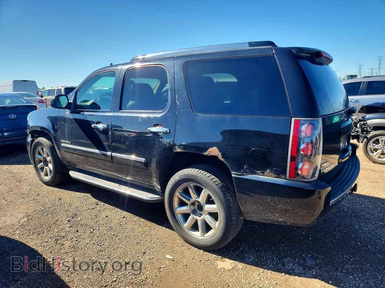 2011 GMC YUKON - VIN: 1GKS2EEF6BR108817 - Фото 2