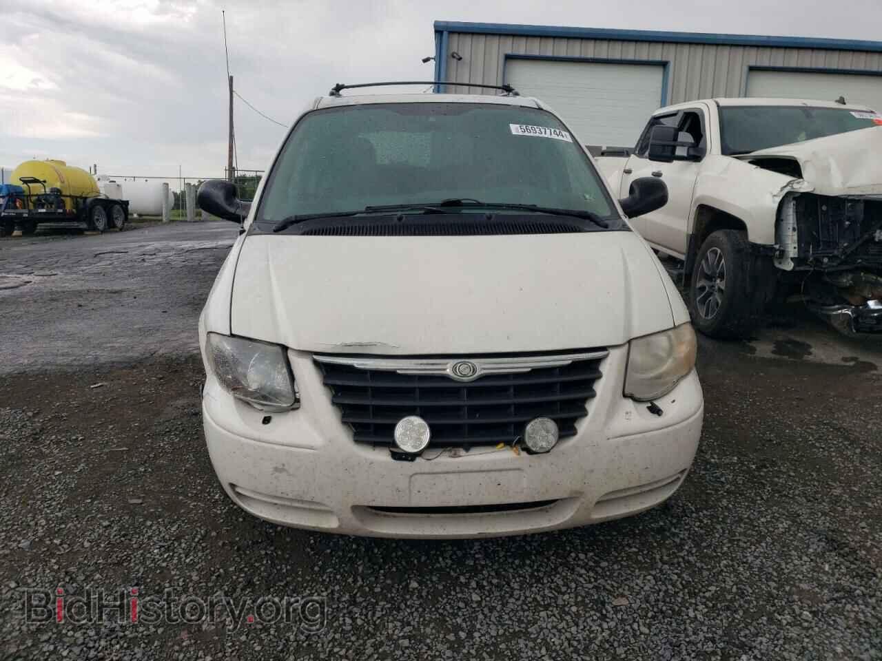 2006 CHRYSLER MINIVAN - VIN: 2A4GP44R26R635305 - Фото 5