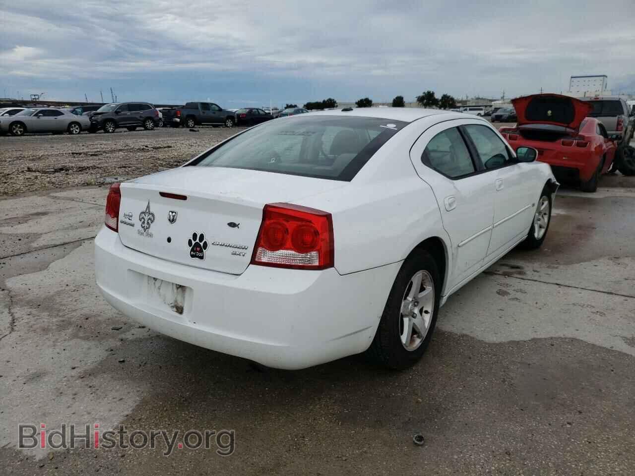 2010 DODGE CHARGER - VIN: 2B3CA3CV2AH257484 - Фото 4