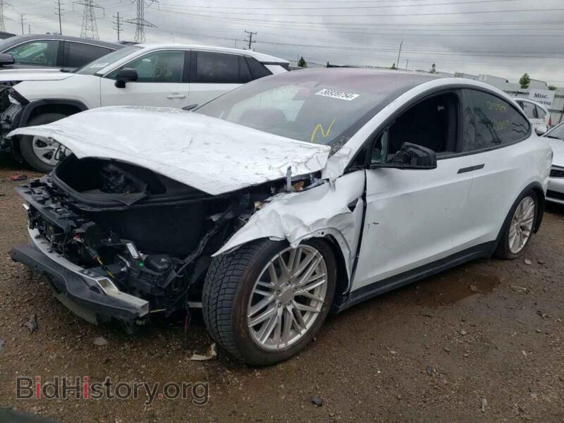 2022 Tesla MODEL X (VIN 7SAXCBE61NF353261) — фото 1 из 13, Copart, повреждение: передняя часть