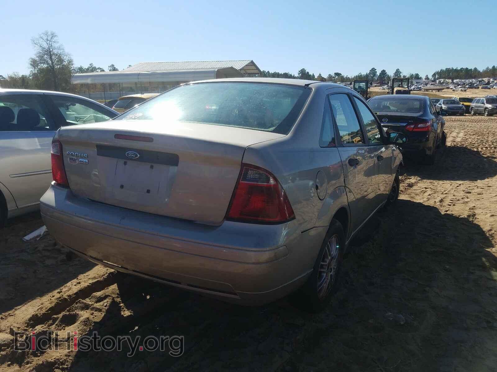 2007 FORD FOCUS - VIN: 1FAFP34N67W343857 - Фото 4