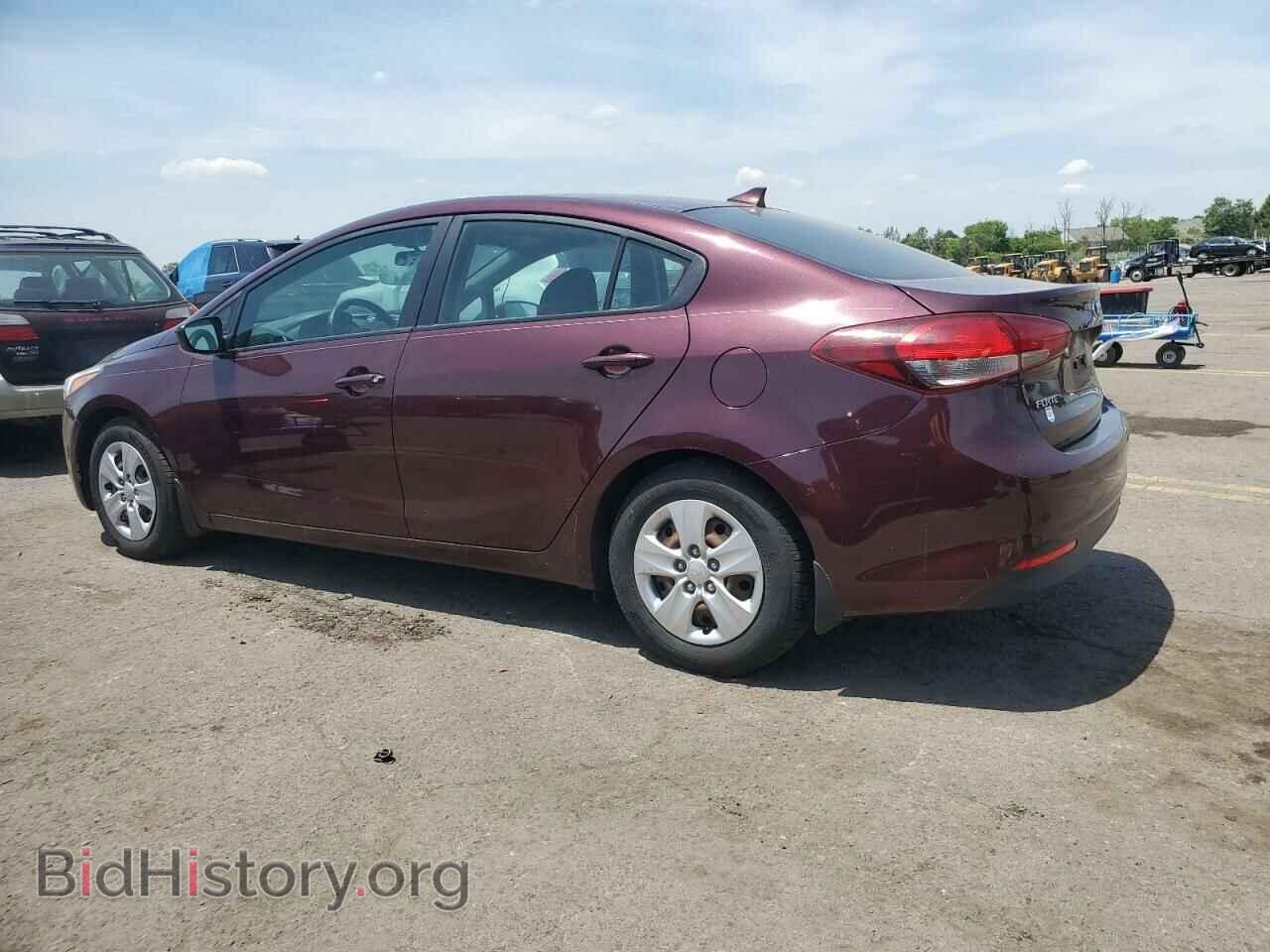 2017 KIA FORTE - VIN: 3KPFK4A75HE147022 - Photo 2