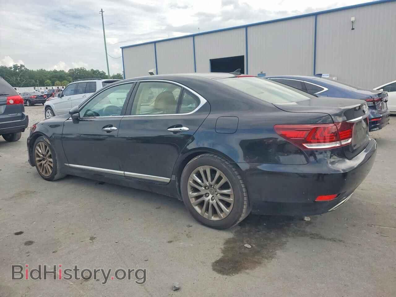 2013 LEXUS LS460 - VIN: JTHBL5EF9D5115052 - Photo 2