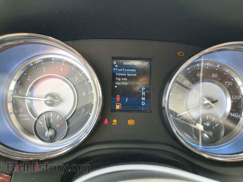 2012 Chrysler 300 (VIN 2C3CCAAG3CH143292) — фото 9 из 13