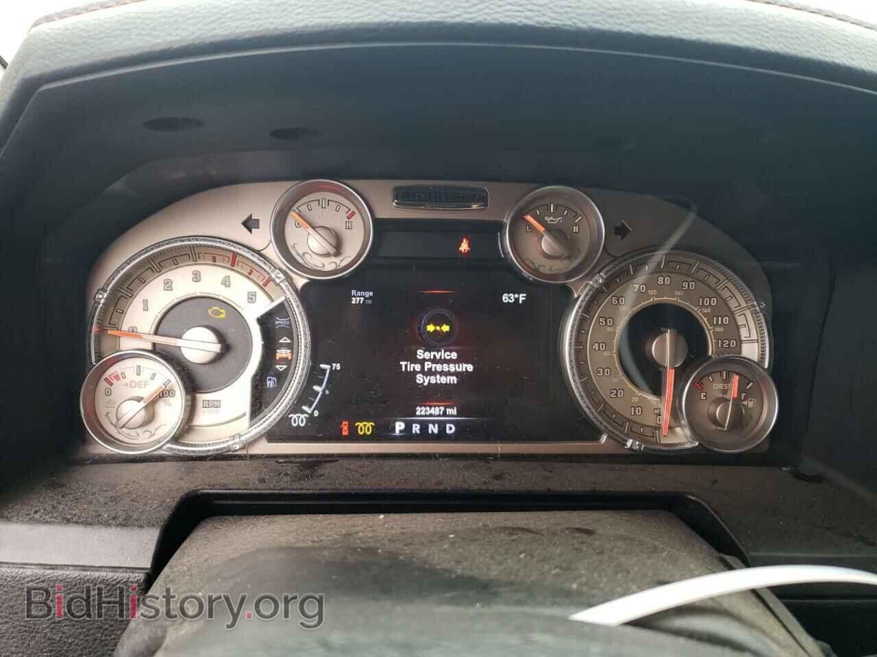2015 RAM 2500 - VIN: 3C6UR5GL4FG657769 - Фото 9