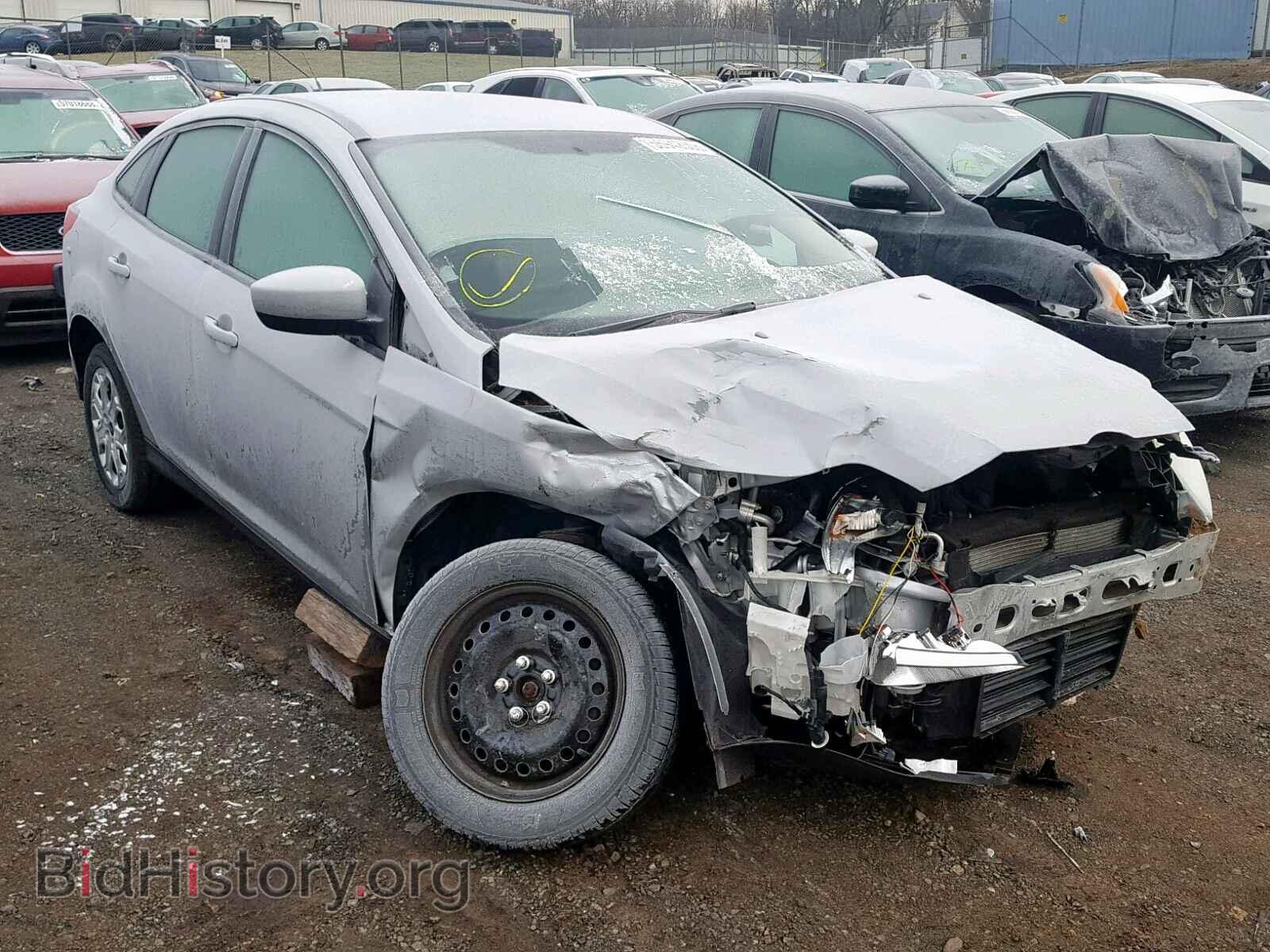 Photo 1FAHP3F26CL260002 - FORD FOCUS 2012