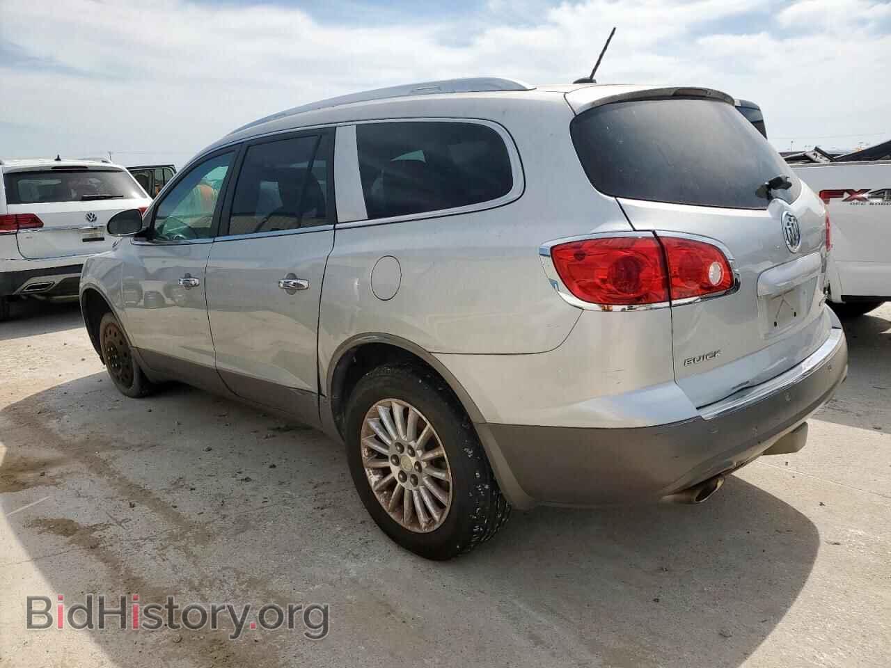 2011 BUICK ENCLAVE - VIN: 5GAKRAED0BJ280677 - Фото 2