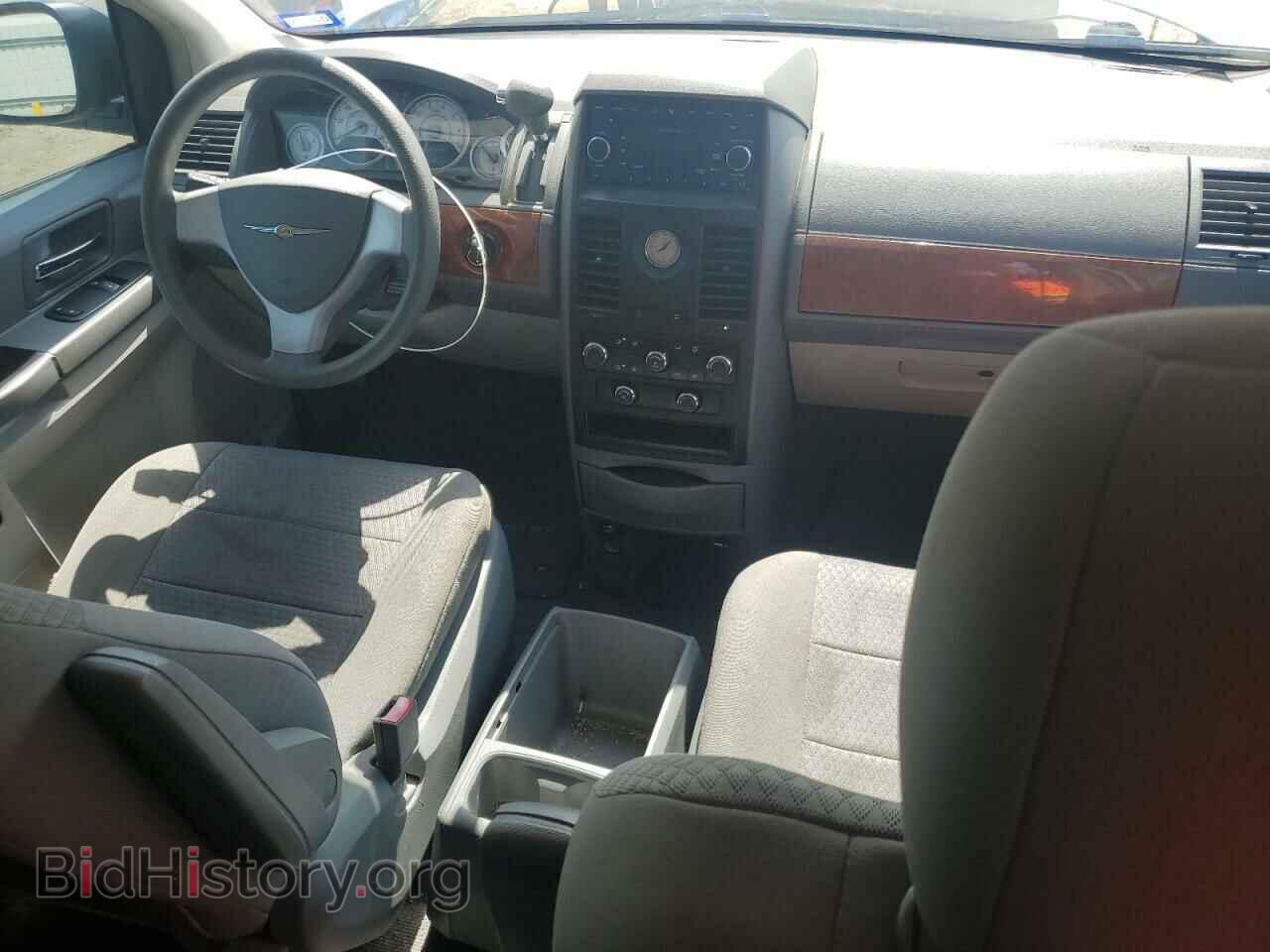 2008 CHRYSLER MINIVAN - VIN: 2A8HR44H88R618631 - Фото 8