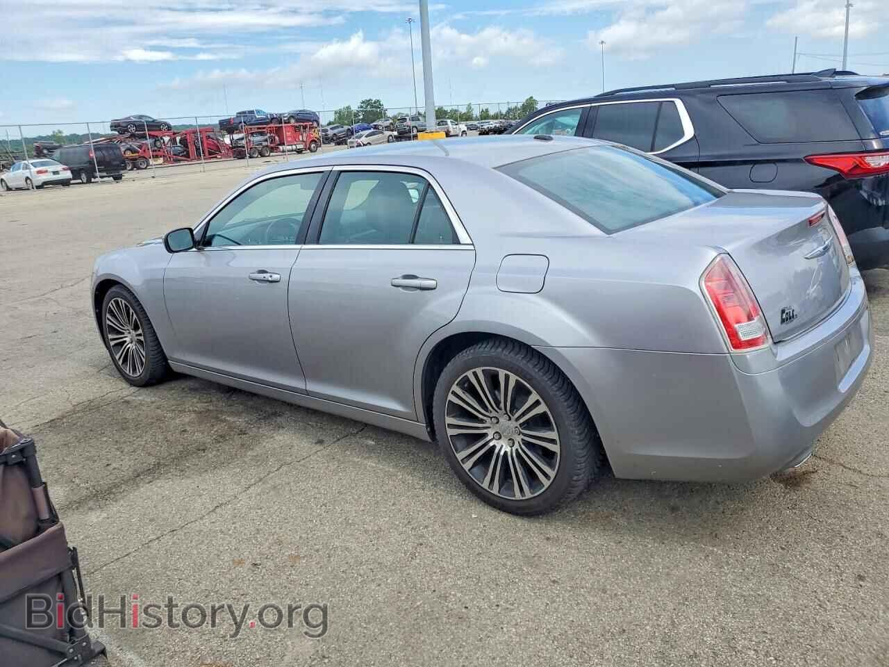 2013 CHRYSLER 300 - VIN: 2C3CCABG2DH711676 - Photo 2