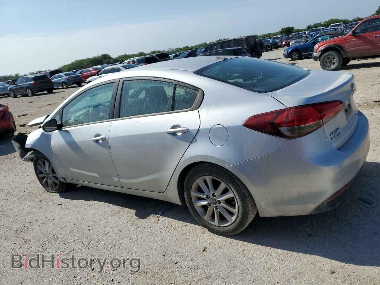 2017 KIA FORTE - VIN: 3KPFL4A73HE008133 - Фото 2