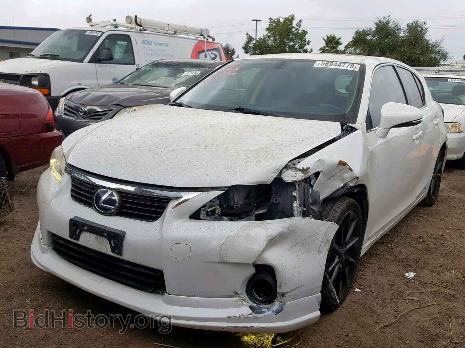 2011 LEXUS CT 200 - VIN: JTHKD5BH9B2025899 - Фото 2