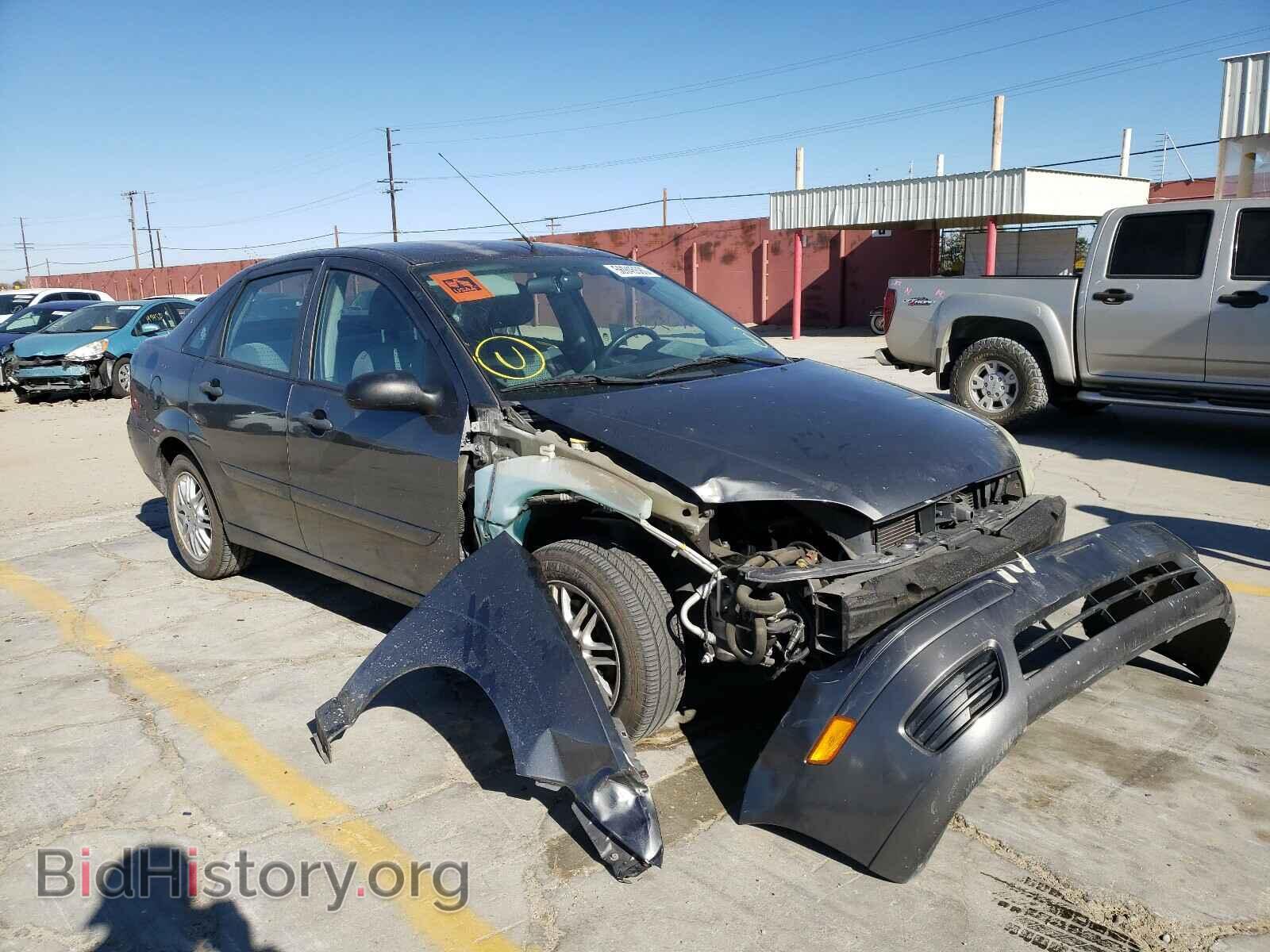 Photo 1FAHP34N26W210763 - FORD FOCUS 2006