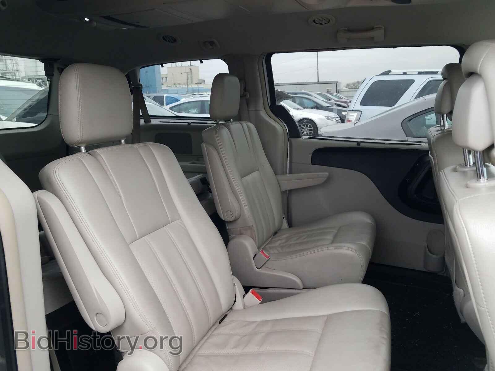 2011 CHRYSLER MINIVAN - VIN: 2A4RR8DG8BR634825 - Photo 6