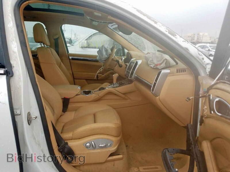 2014 Porsche CAYENNE (VIN WP1AA2A27ELA97327) — фото 5 из 10