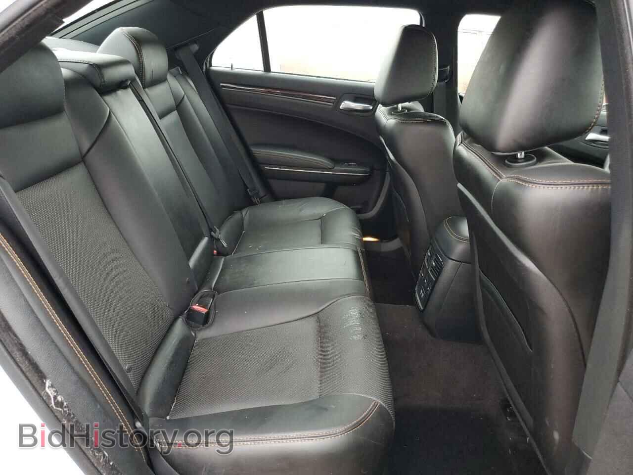 2019 CHRYSLER 300 - VIN: 2C3CCAGG2KH524170 - Фото 10