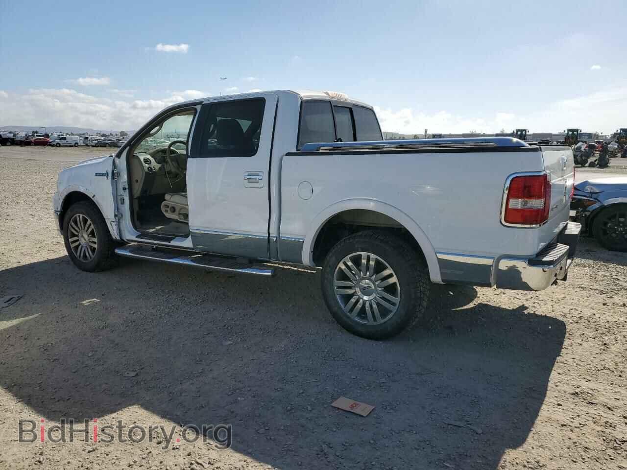 2007 LINCOLN MARK LT - VIN: 5LTPW16507FJ04529 - Фото 2